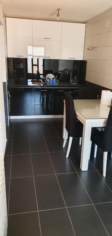 Apartment Savanovic บันยาลูกา ภายนอก รูปภาพ