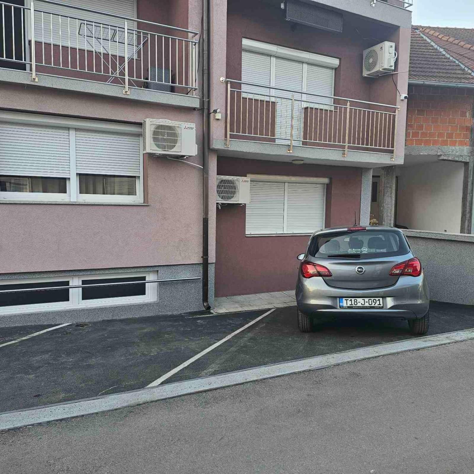 Apartment Savanovic บันยาลูกา ภายนอก รูปภาพ