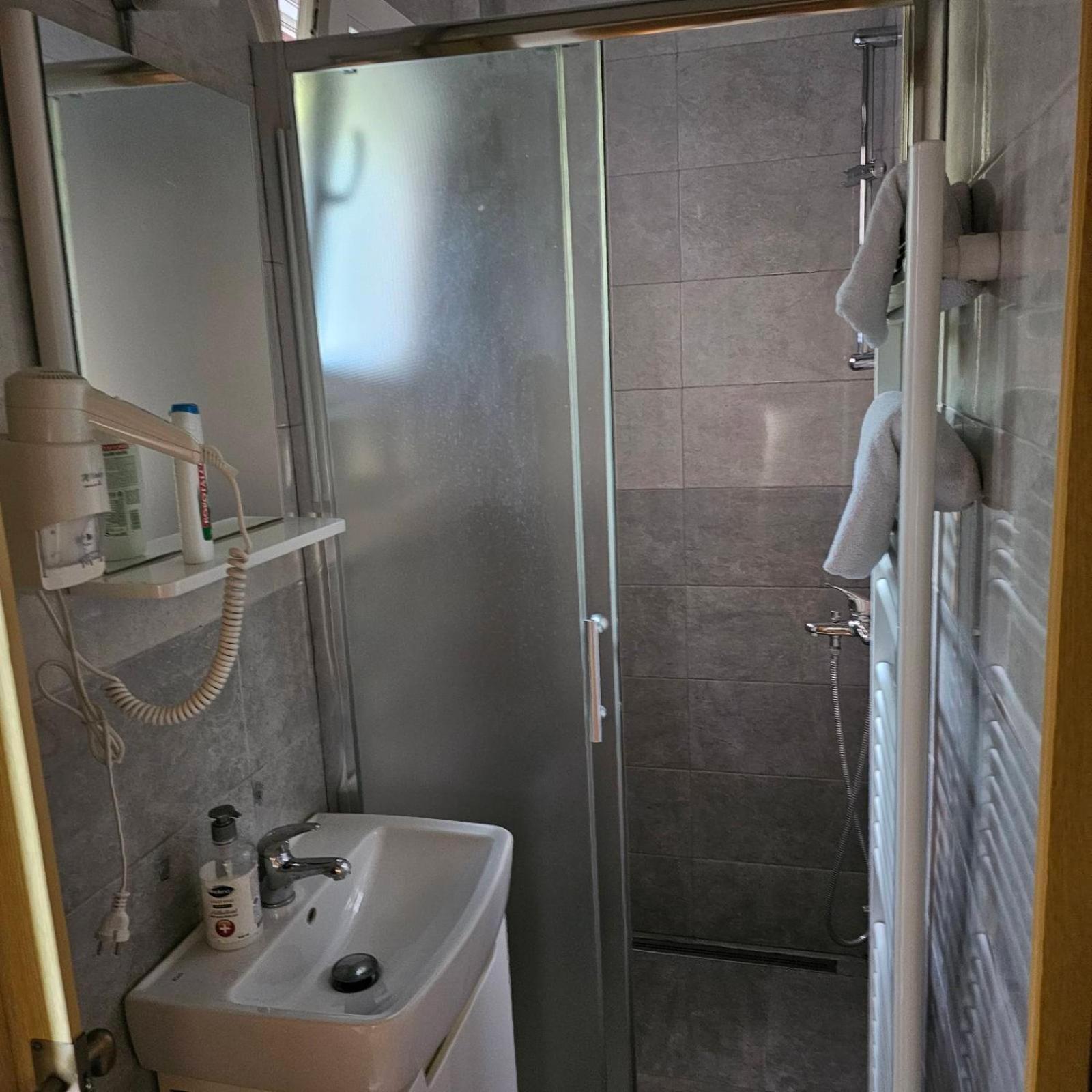 Apartment Savanovic บันยาลูกา ภายนอก รูปภาพ